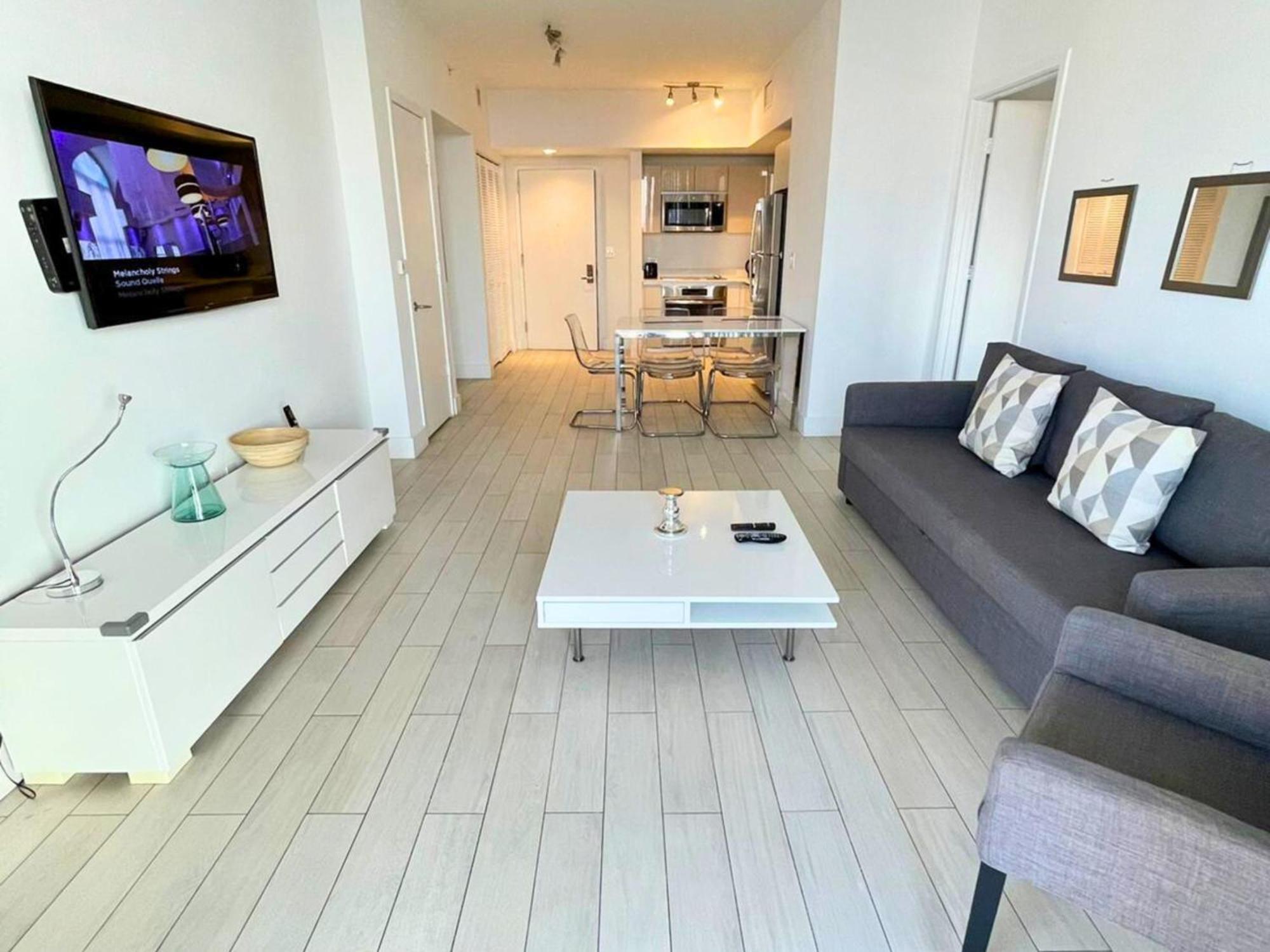 Mvr Apartments At Beachwalk Resort Hallandale Beach Eksteriør billede