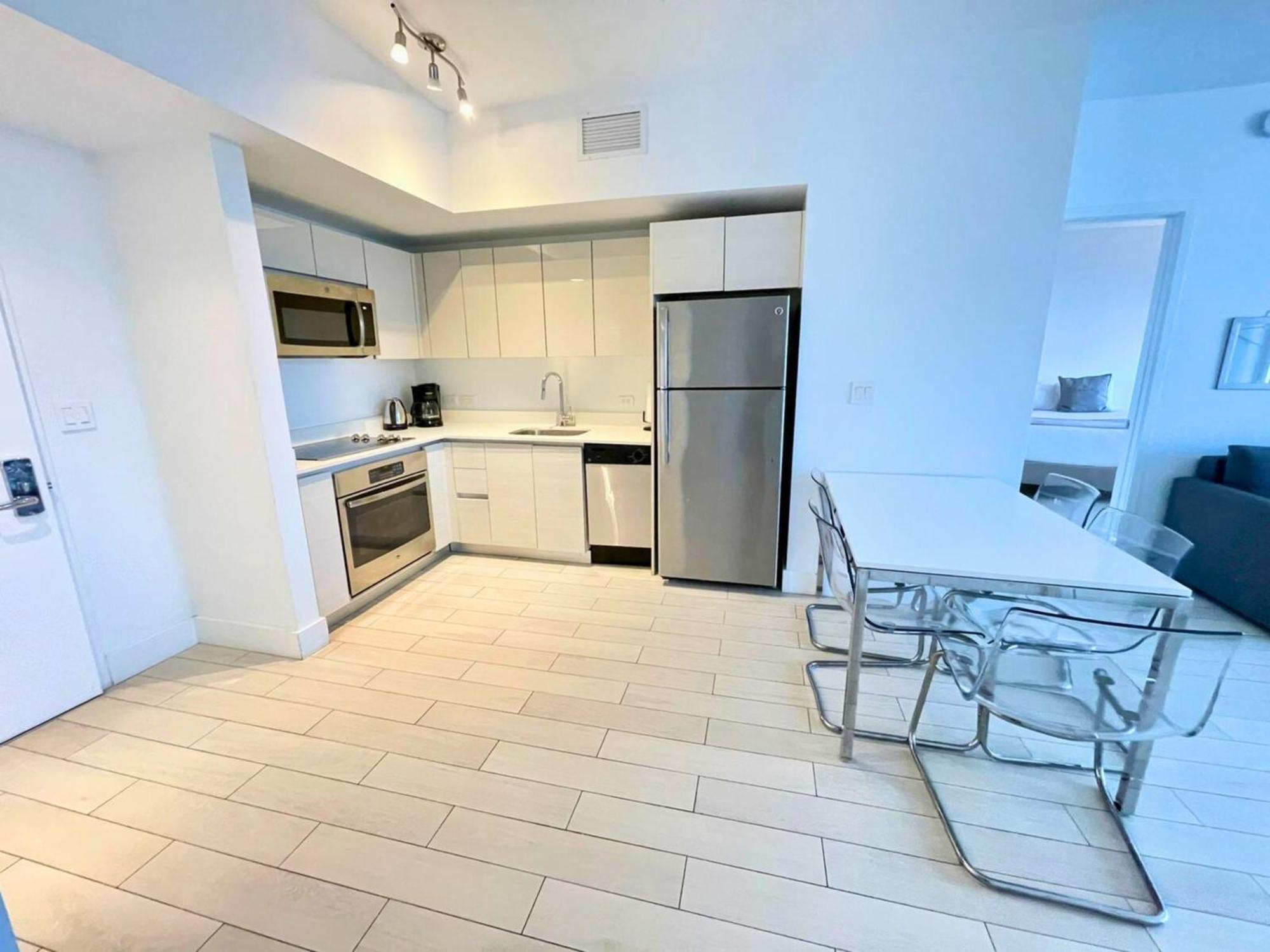 Mvr Apartments At Beachwalk Resort Hallandale Beach Eksteriør billede