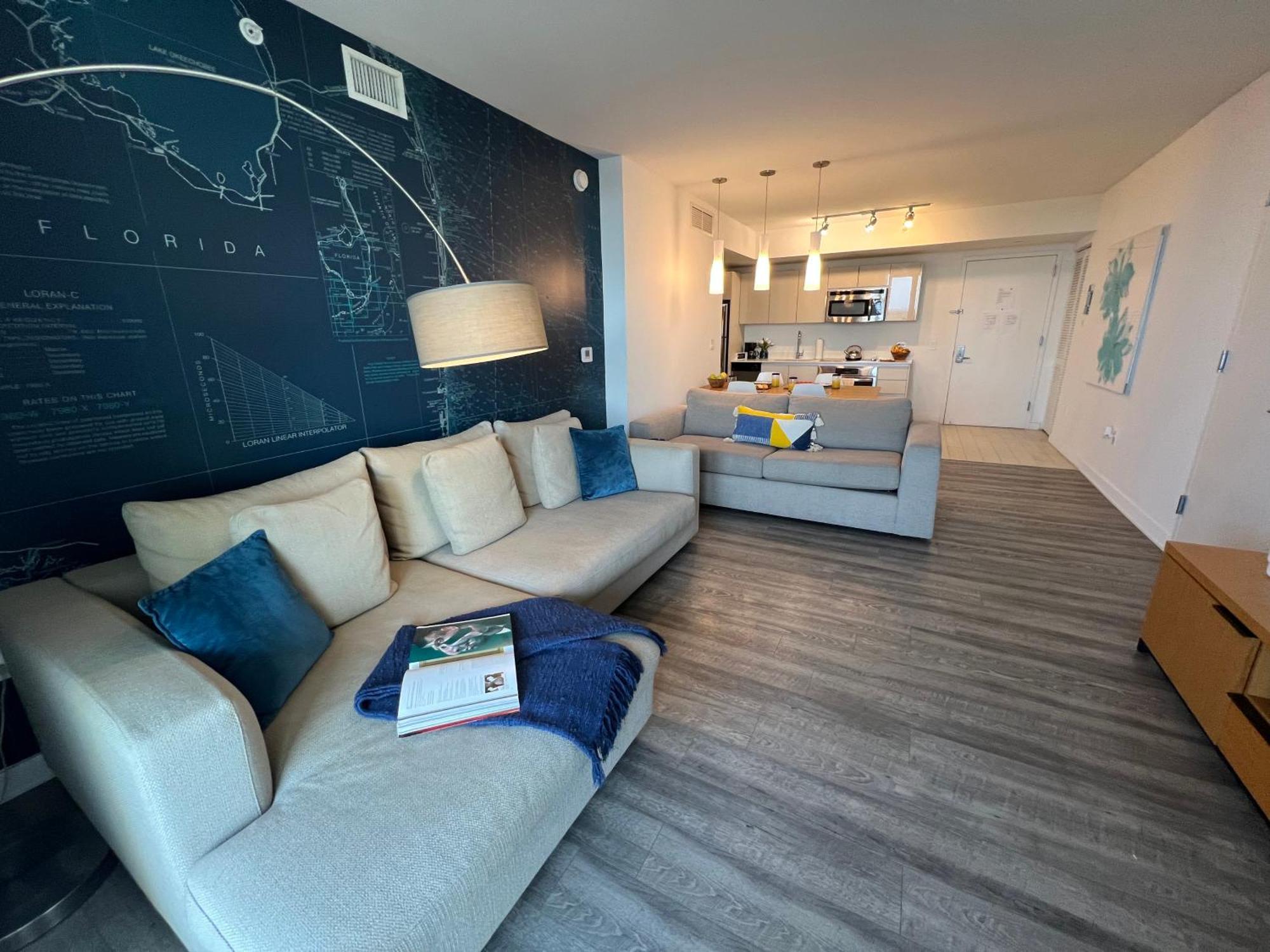 Mvr Apartments At Beachwalk Resort Hallandale Beach Eksteriør billede