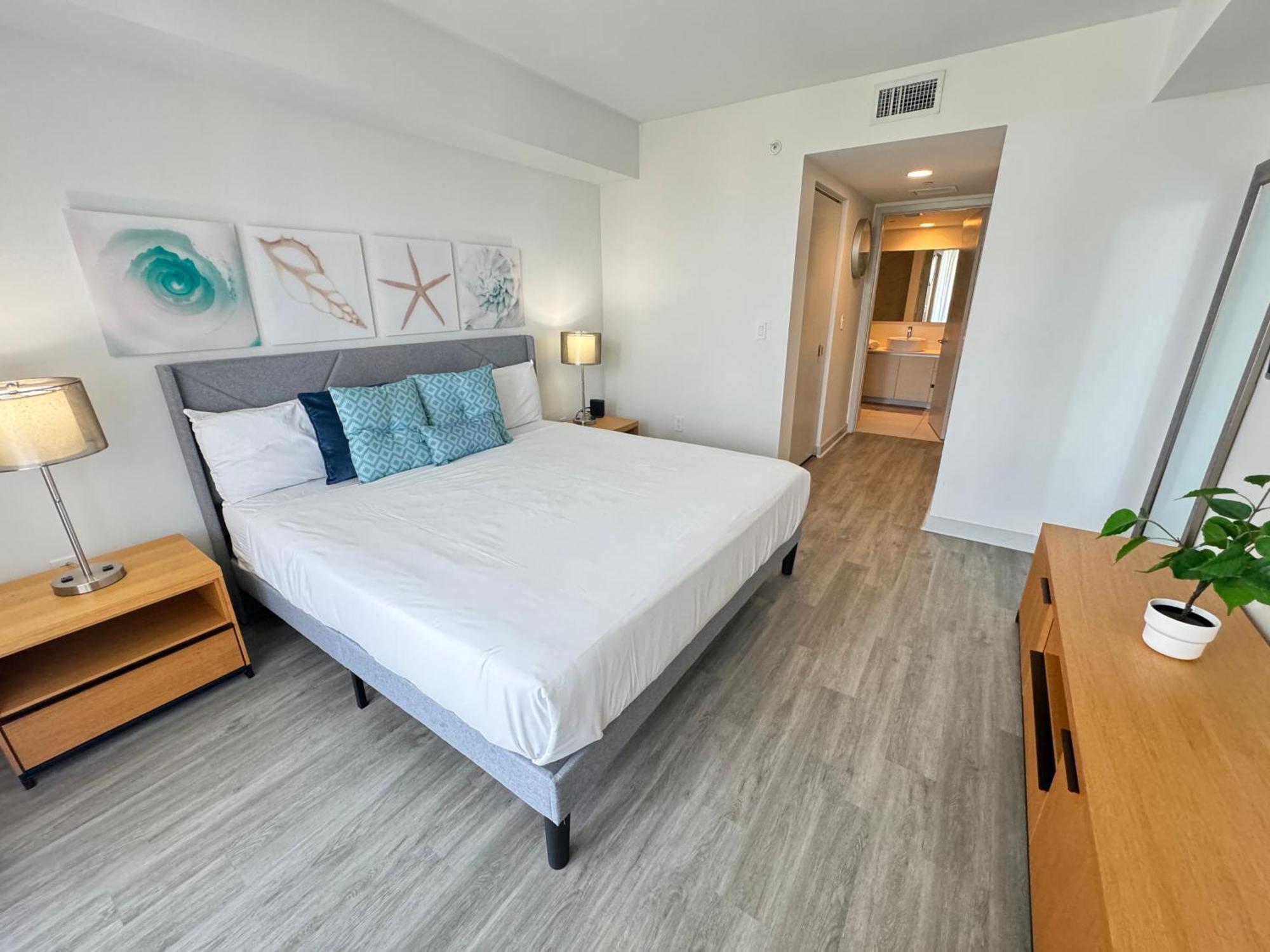 Mvr Apartments At Beachwalk Resort Hallandale Beach Eksteriør billede