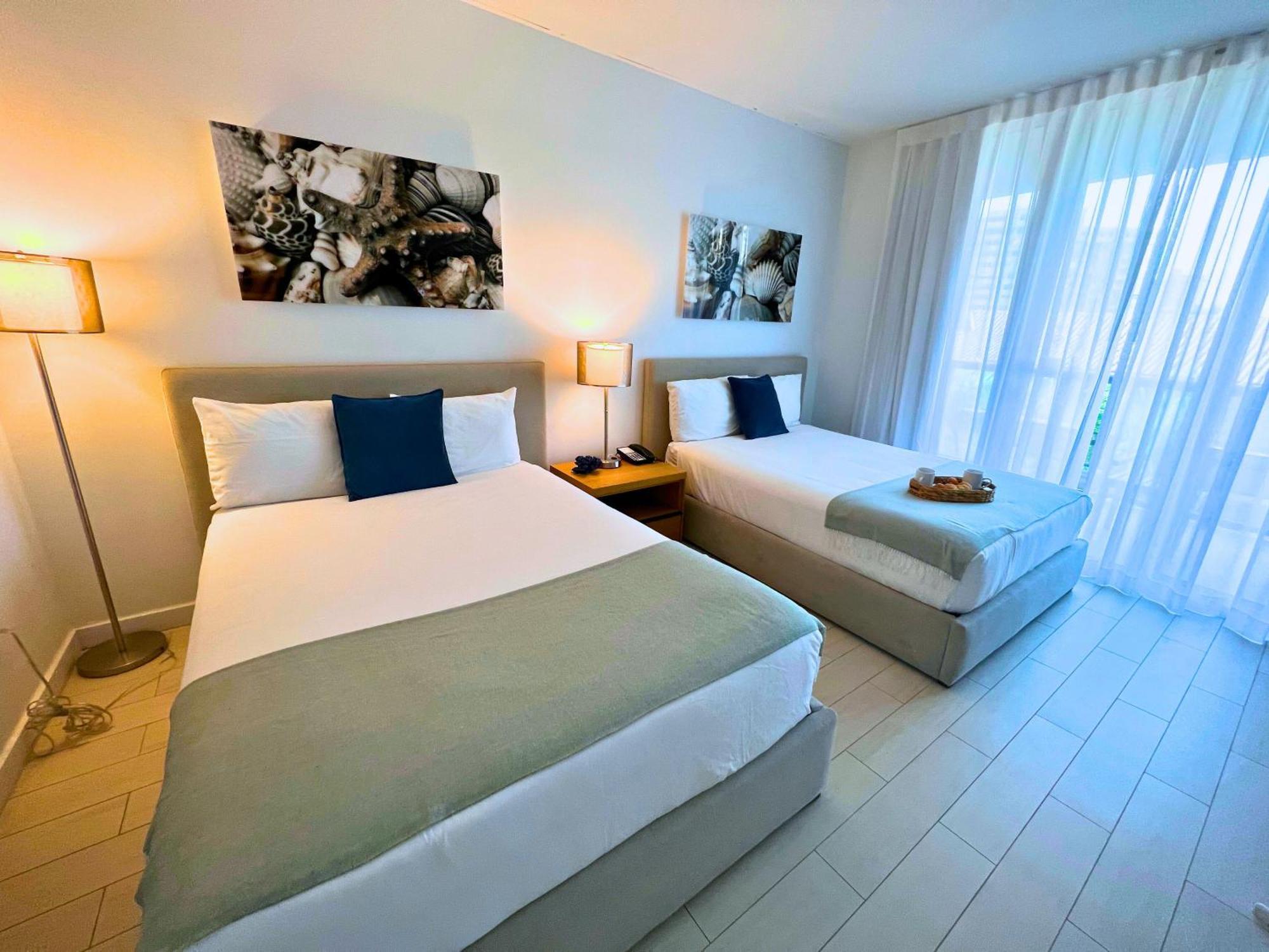 Mvr Apartments At Beachwalk Resort Hallandale Beach Eksteriør billede