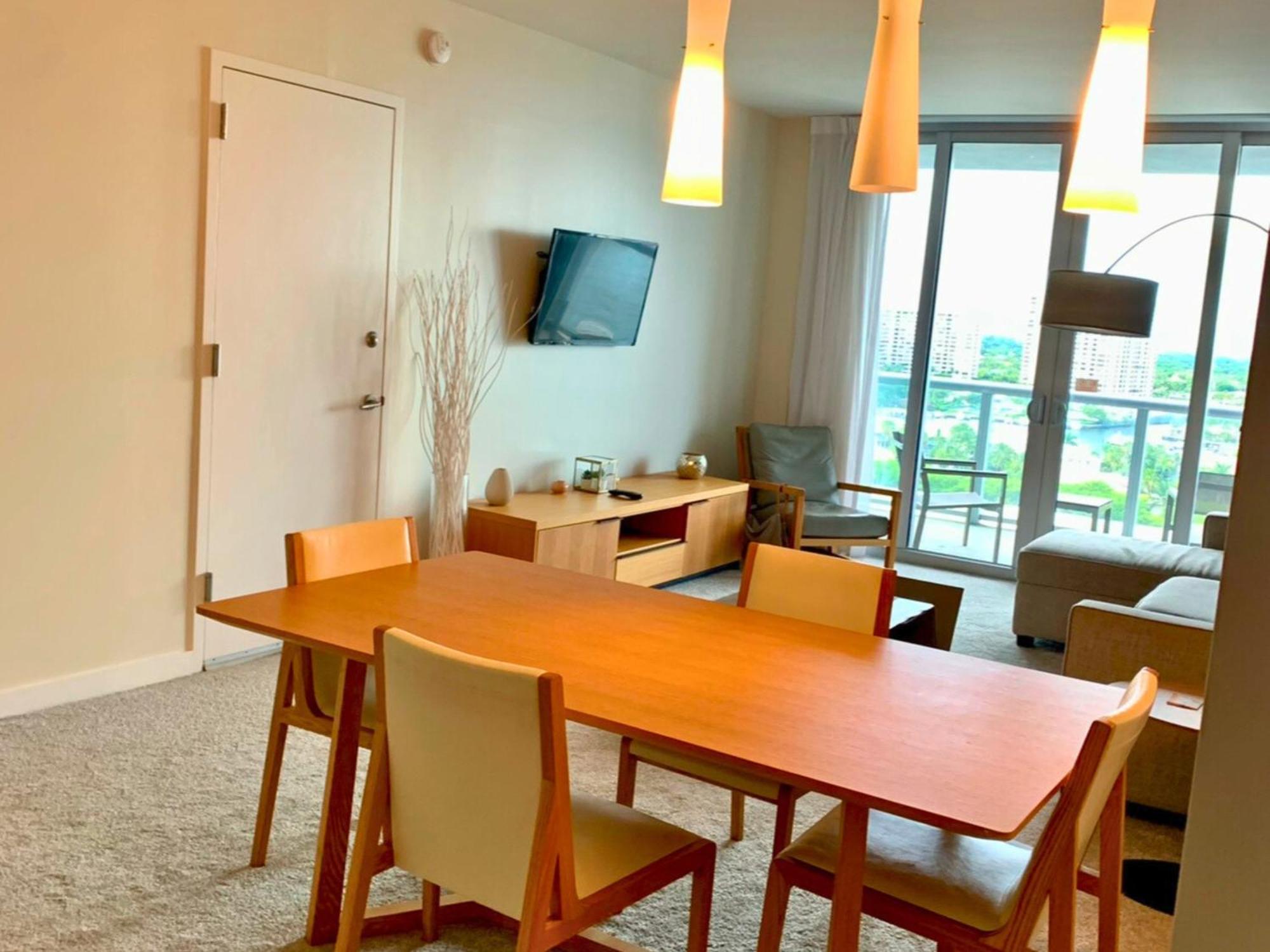 Mvr Apartments At Beachwalk Resort Hallandale Beach Eksteriør billede