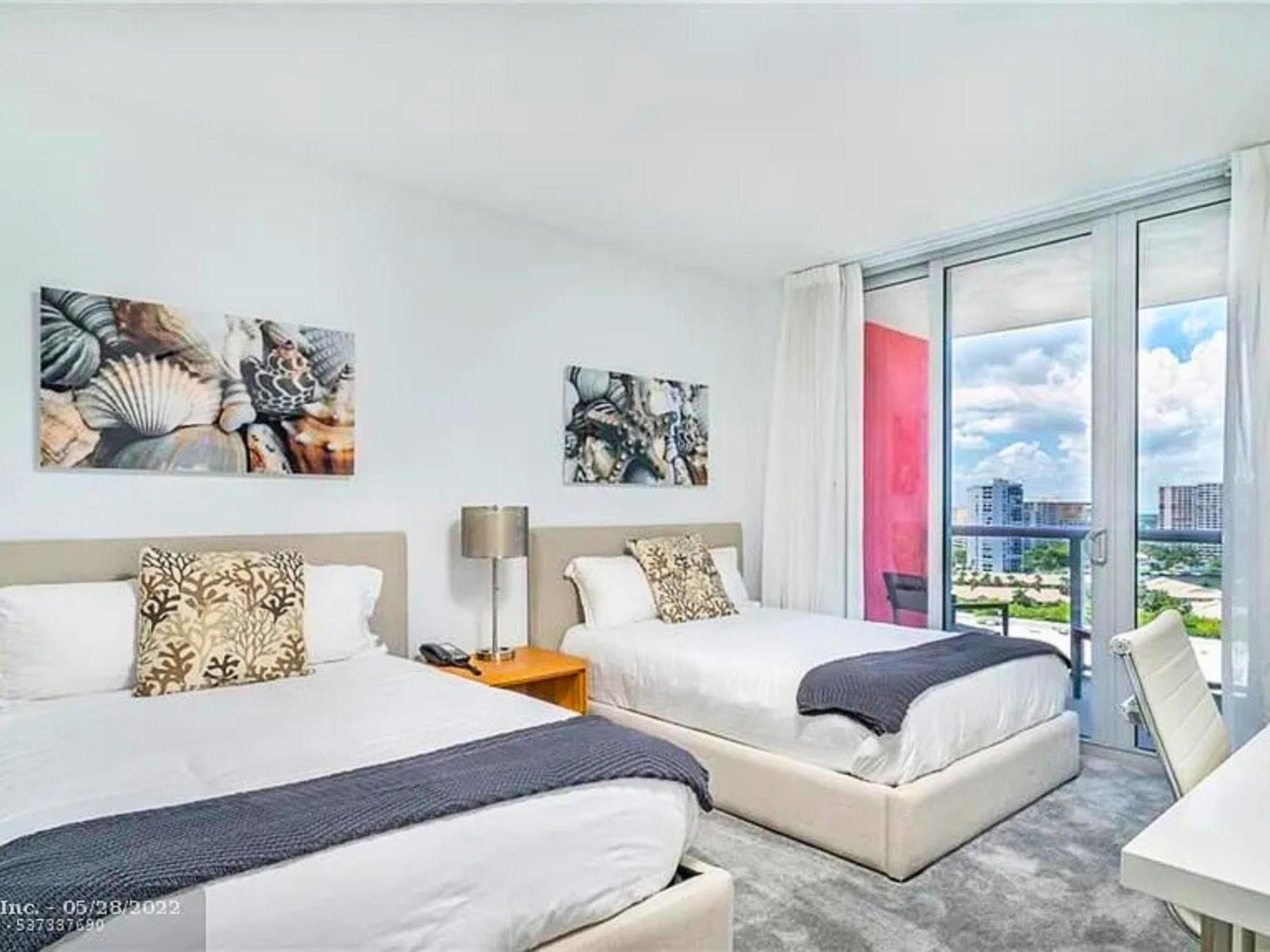 Mvr Apartments At Beachwalk Resort Hallandale Beach Eksteriør billede