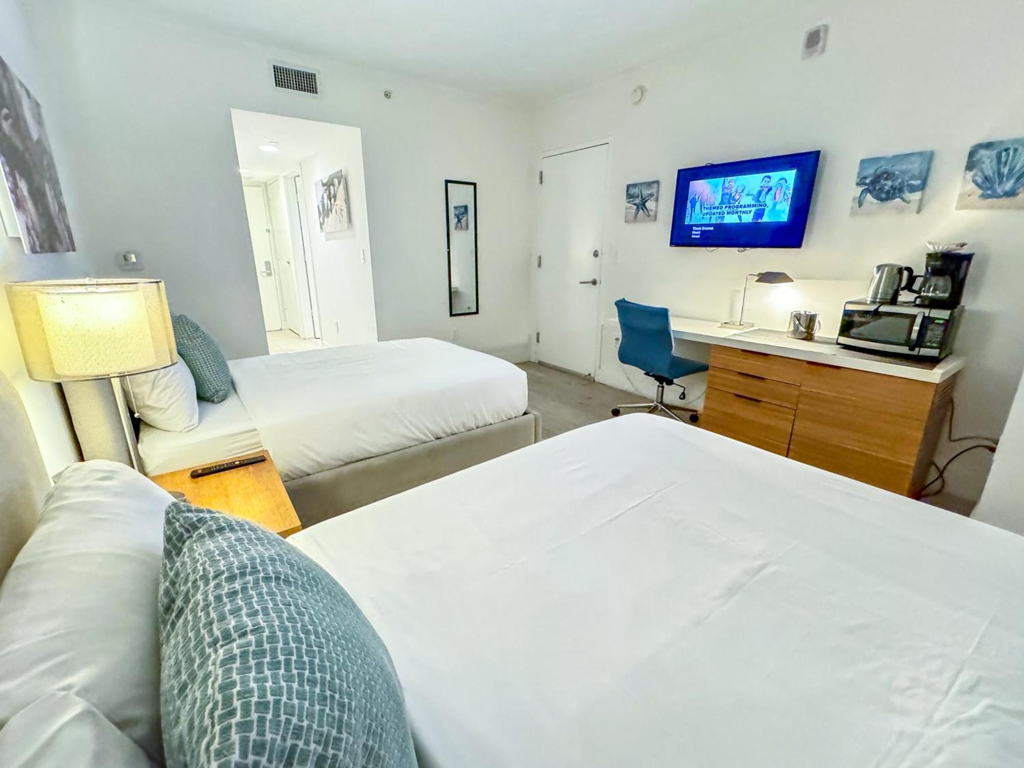 Mvr Apartments At Beachwalk Resort Hallandale Beach Eksteriør billede